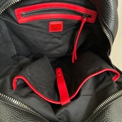 ルブタンリュックの画像
