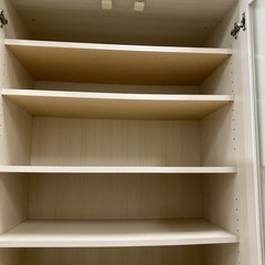 フナモコ食器棚2枚扉アイボリー【トレファク堺福田店】の画像