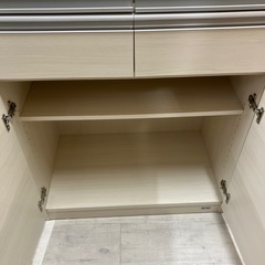 フナモコ食器棚2枚扉アイボリー【トレファク堺福田店】の画像