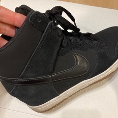 NIKE ナイキスニーカーの画像