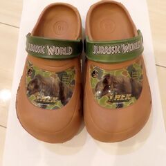 クロックス / 恐竜 / ダイナソー / 茶色 / ブラウンの画像