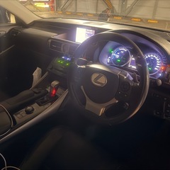 is300h バージョンLの画像