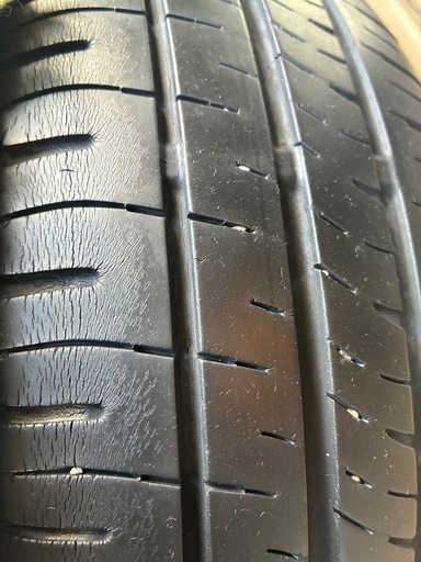 タイヤホイール４本セット、ナットキャップ、布製タイヤチェーン