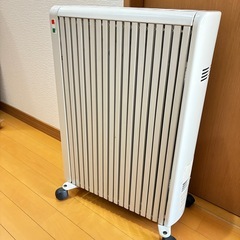 DeLonghi デロンギオイルヒーター 091521TEC 美品の画像