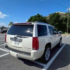 キャデラック　エスカレードプラチナムの画像