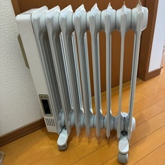 三ツ星貿易 Excellence オイルラジエーターヒーター BH-812 美品の画像