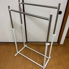 ニトリ ハンガーラックの画像