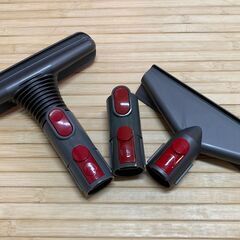 ゆかいな　Dyson の 付属品　ツール　ノズル　アタッチメント ６個セットの画像