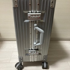 スーツケースの画像