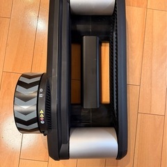 Wahoo KICKR ROLLR (ワフー キッカーローラー ローラー台)の画像