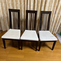 ニトリ　ダイニングテーブル＋椅子3脚の画像