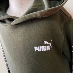 PUMA プーマ　パーカー　トレーナー　綿100% カーキ 120cmの画像