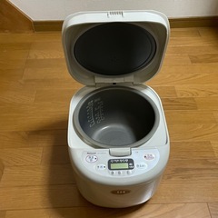 【決まりました】　未使用　炊飯器　10合炊き　大容量　ベージュ　取扱説明書の画像
