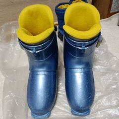 子供用スキーブーツ（22センチ）　スノーブーツの画像