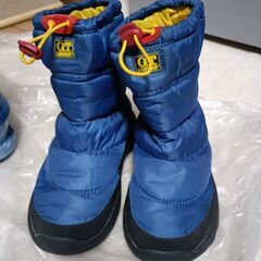子供用スキーブーツ（22センチ）　スノーブーツの画像