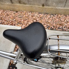 シマノ　27インチ　通学用自転車　シルバーの画像