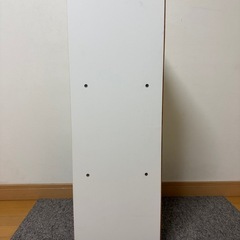 白いカラーボックスの画像