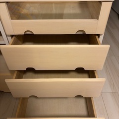 【交渉可】飾り棚付き衣装棚の画像