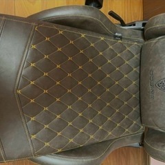 Dowinx ゲーミングチェア（レザー調・ブラウン）の画像