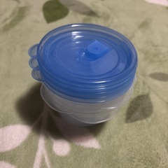 タッパー4個の画像