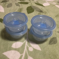 タッパー4個の画像