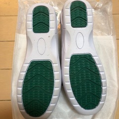 ナースシューズの画像