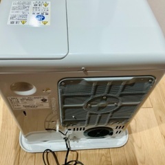 CORONA 石油ファンヒーター コンパクト　2021年製の画像