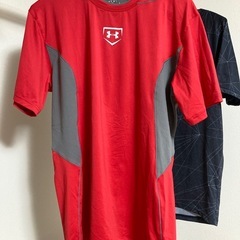 【UNDER ARMOUR】アンダーアーマー Tシャツ 2枚セット トレーニング・運動用／状態良好の画像