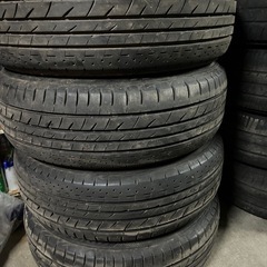 タイヤの画像