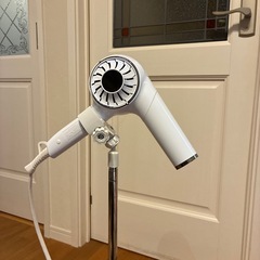 ドライヤースタンドの画像