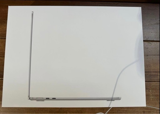 MacBookAir 　13インチ　M4 メーカー保証付2026年12月4日まで。