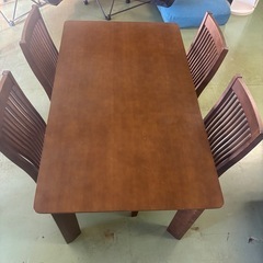 ダイニングテーブルセットの画像