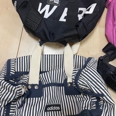 adidas ニューエラ　ナイキ　バッグの画像