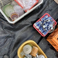 【無料】大量のお皿の画像