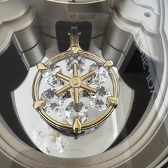 【ガレッジセール・一挙出品】新品、未使用　電波時計　Small World M399-SXXZ 掛時計　スモールワールド　　　の画像