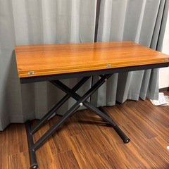 昇降テーブルの画像