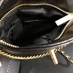 CHANEL シャネル ノベルティ ショルダーバッグ　ブラック　チャーム付き　②の画像