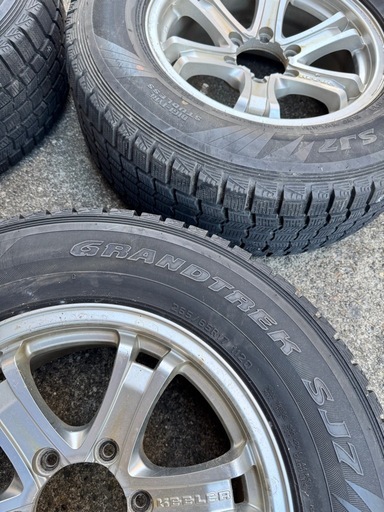 265/65R17