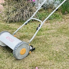 草刈機の画像