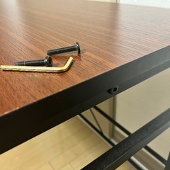 【12/20まで中野で受渡】机(横80×縦45×高72cm)キズほぼなし／分解してお渡し可の画像