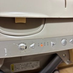 電動ハイローチェアの画像