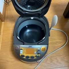 炊飯器の画像