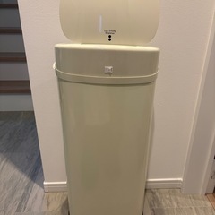 ottostyle.jp 人感センサーゴミ箱　オフホワイトの画像