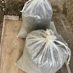 庭土（土嚢入り）の画像