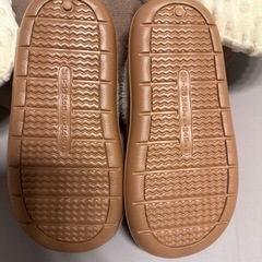 ブラウン スエード 厚底ファーサンダルの画像