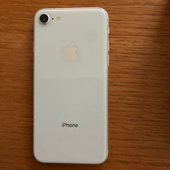 Apple iPhone 8 64GB シルバー本体美品ケーブルアダプタケース付の画像