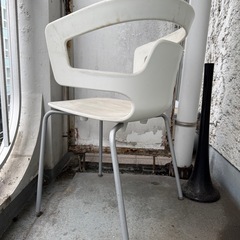 カッシーナ　椅子の画像