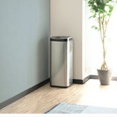 【ただいま保留中】自動開閉ゴミ箱の画像