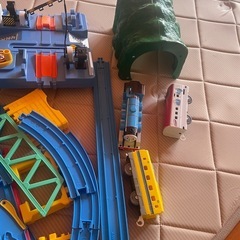 大量プラレール　レール　電車の画像