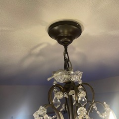 アンティーク調ゴールドシャンデリアの画像